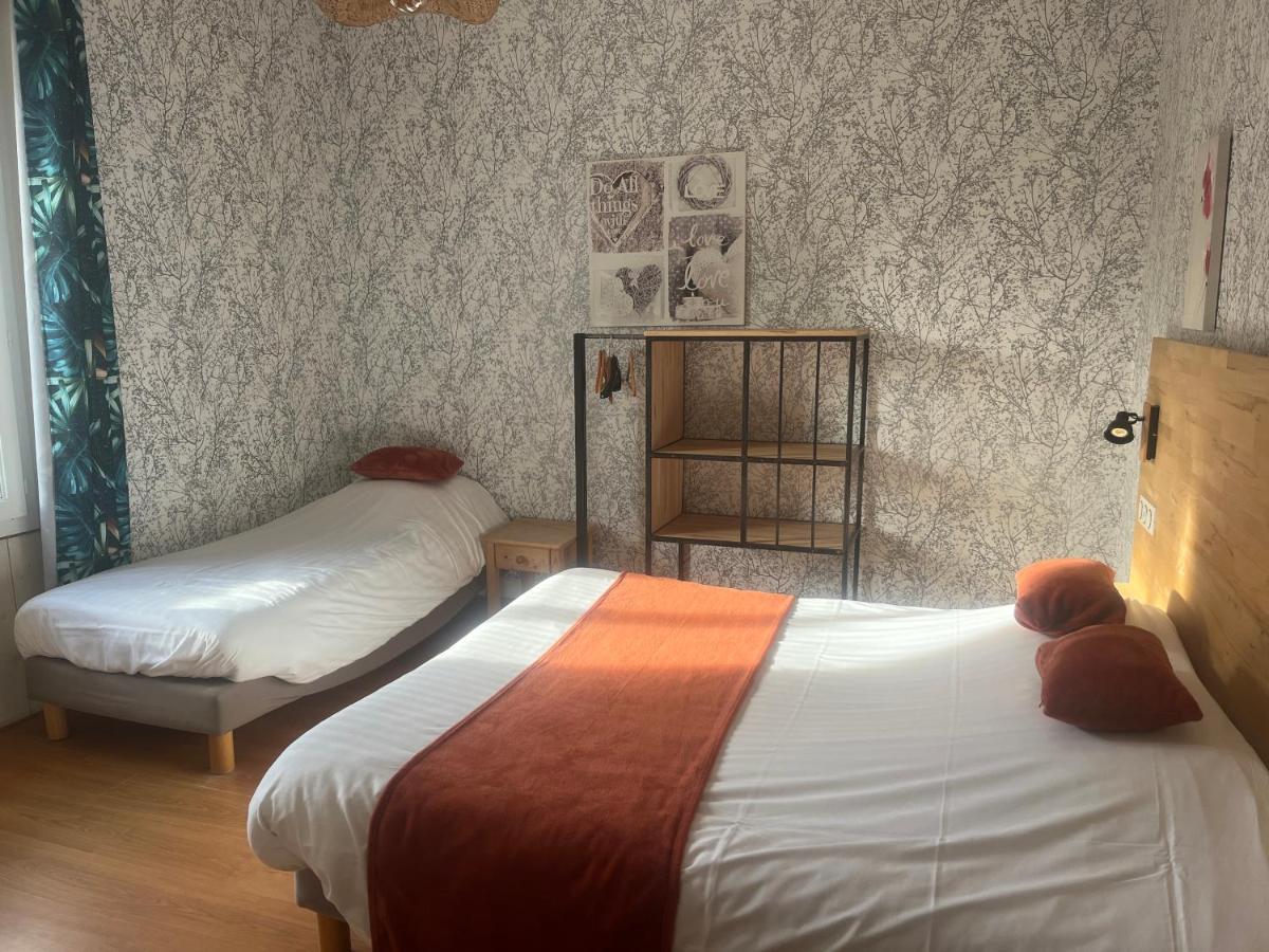 Le Petit Montmartre Hotell Dinard Exteriör bild