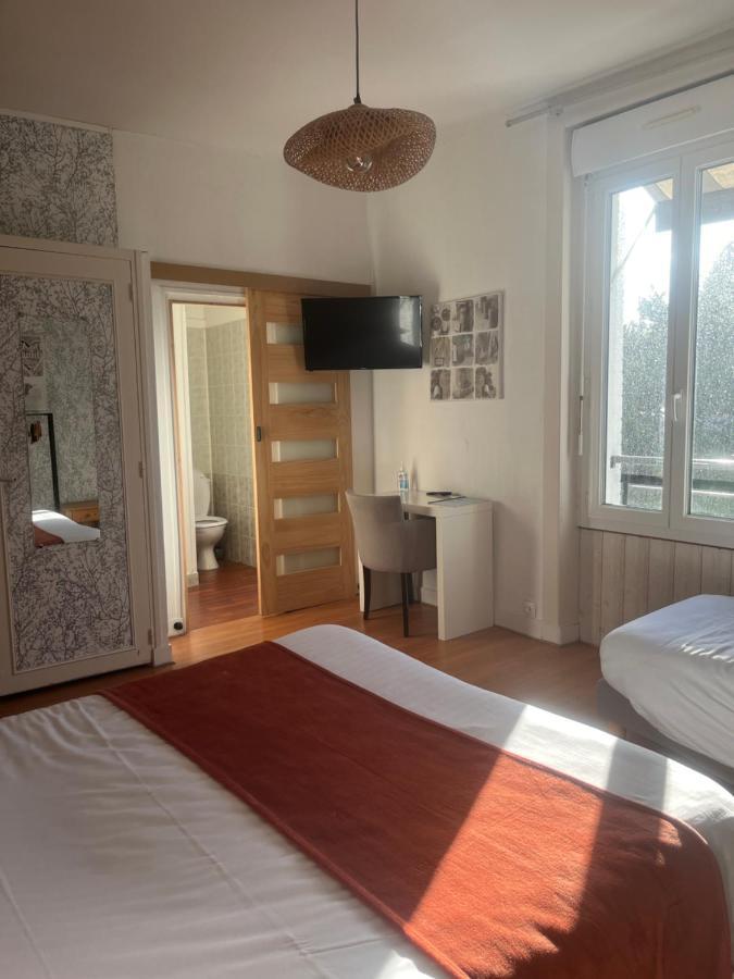 Le Petit Montmartre Hotell Dinard Exteriör bild